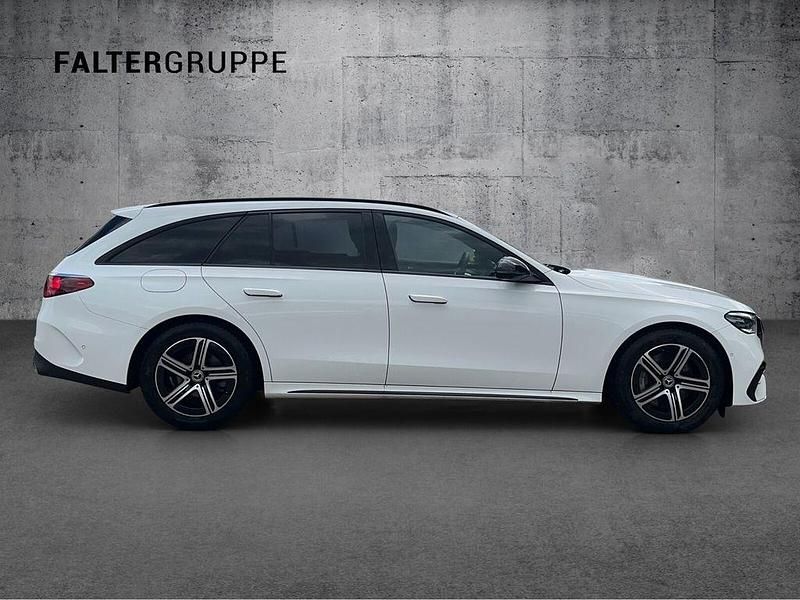 Gebraucht Mercedes E220 AMG 197 PS (144 kW) 2023 Polarweiß Kombi