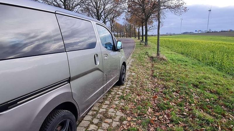 Gebraucht Nissan Evalia 110 PS (80 kW) 2014 Grau Van / Kleinbus