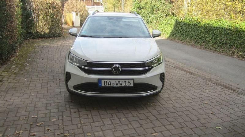 Gebraucht VW Taigo Move 110 PS (80 kW) 2023 Grau SUV