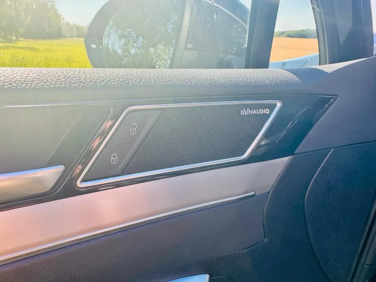 Gebraucht VW Passat Elegance 190 PS (139 kW) 2020 Schwarz Kombi