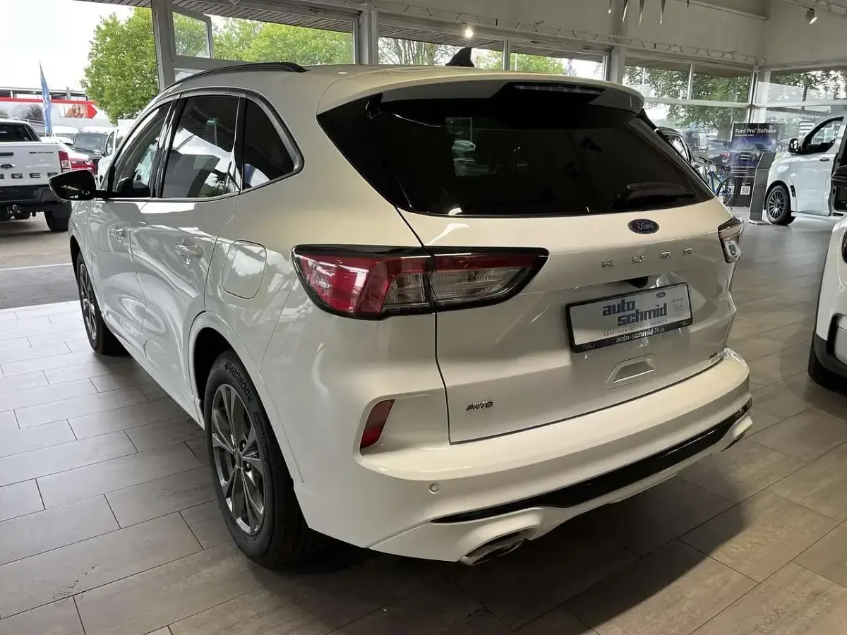 Gebraucht Ford Kuga ST-Line X 190 PS (139 kW) 2022 Frostweiß SUV