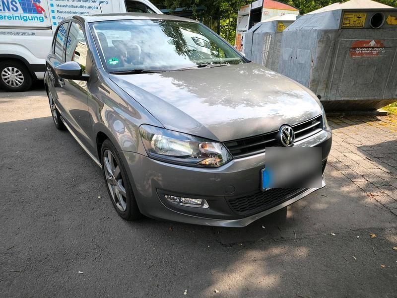 Grau Gebraucht 2011 VW Polo Kleinwagen | 4.300 € (Fairer Preis) - Bild 1/4