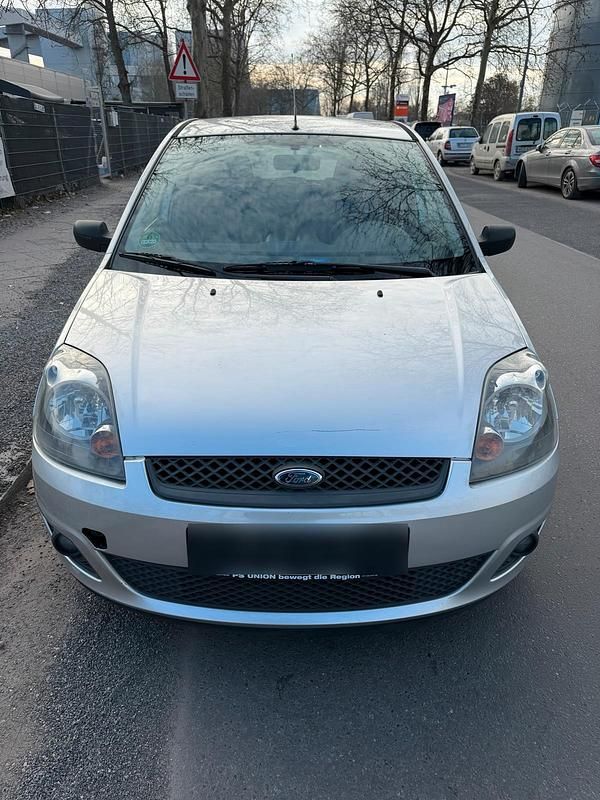 Gebraucht Ford Fiesta 80 PS (58 kW) 2006 Silber Kleinwagen