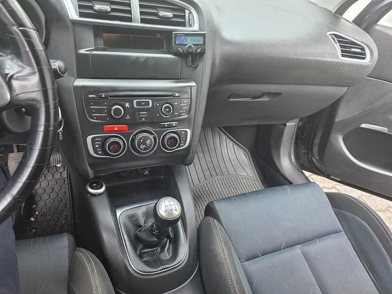Gebraucht Citroën C4 110 PS (80 kW) 2011 Grau Kombi