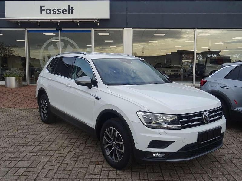 Pure white Gebraucht 2020 VW Tiguan Allspace Comfortline SUV | 24.850 € (Guter Preis) - Bild 1/4