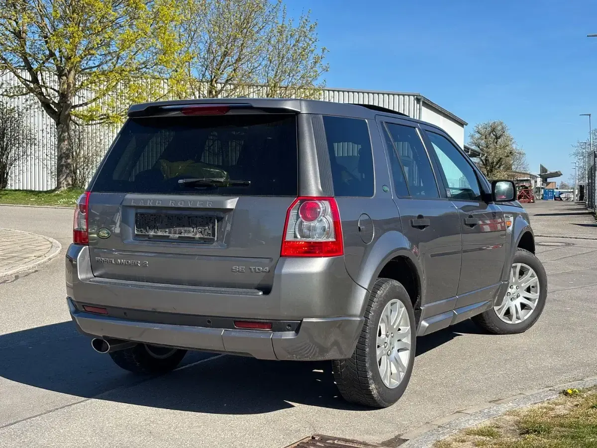 Gebraucht Land Rover Freelander 2 152 PS (111 kW) 2008 Grau SUV