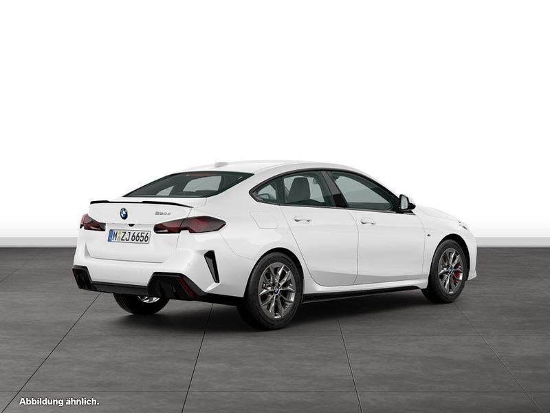 Gebraucht BMW 220 Shadowline 150 PS (110 kW) 2025 Coupé