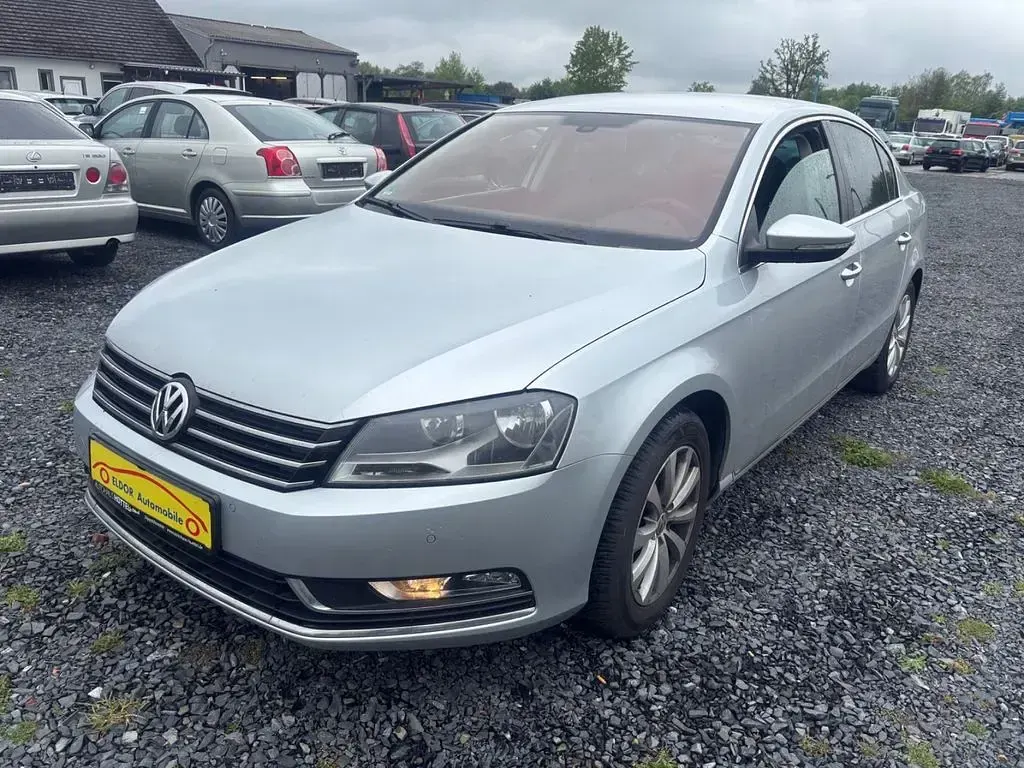 Usata VW Passat Comfortline 160 CV (117 kW) 2013 Argento Berlina