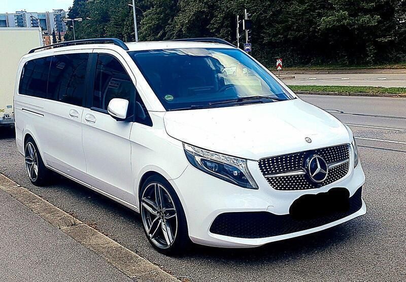 Weiß Gebraucht 2016 Mercedes V250 Avantgarde Van / Kleinbus | 22.800 € (Guter Preis) - Bild 1/4