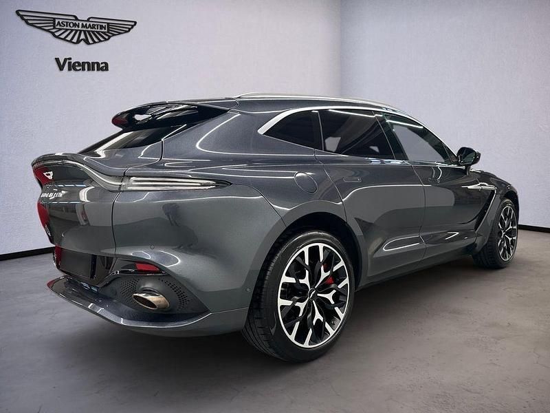 Gebraucht Aston Martin DBX 551 PS (405 kW) 2021 Grau SUV