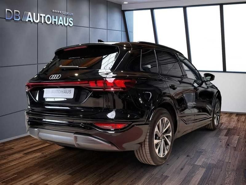 Gebraucht Audi Q6 e-tron Ambiente 284 kW (387 PS) 2025 Schwarz SUV