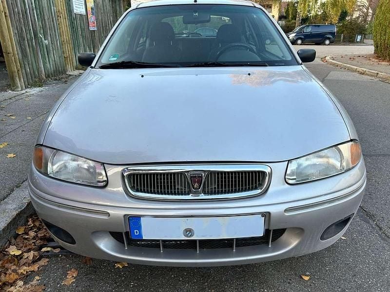 Silber Gebraucht 1999 Rover 200 Limousine | 1.555 € - Bild 1/4