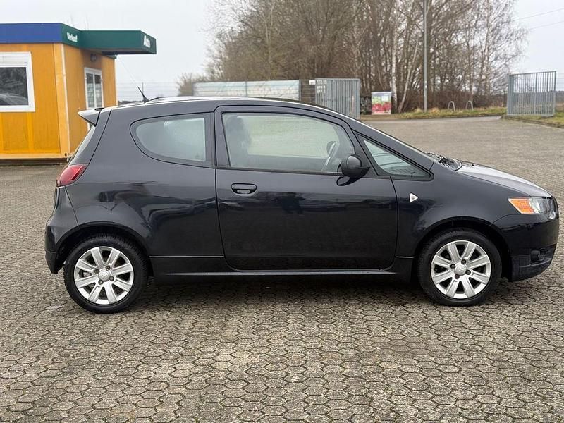 Gebraucht Mitsubishi Colt 95 PS (69 kW) 2013 Schwarz Kleinwagen