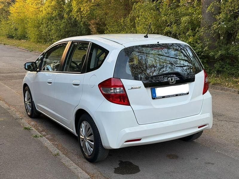 Gebraucht Honda Jazz Elegance 98 PS (72 kW) 2011 Weiß Kleinwagen