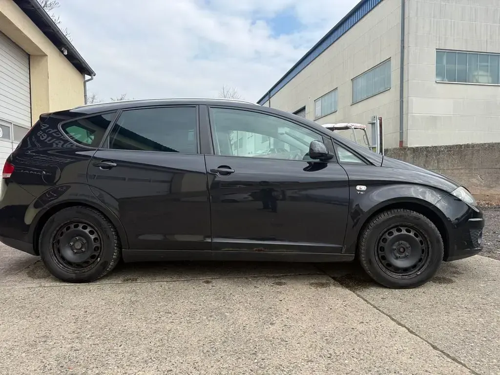 Gebraucht Seat Altea Style 125 PS (91 kW) 2010 Schwarz Van / Kleinbus
