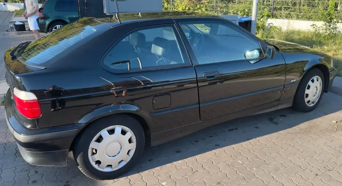 Gebraucht BMW 316 102 PS (75 kW) 1997 Schwarz Coupé
