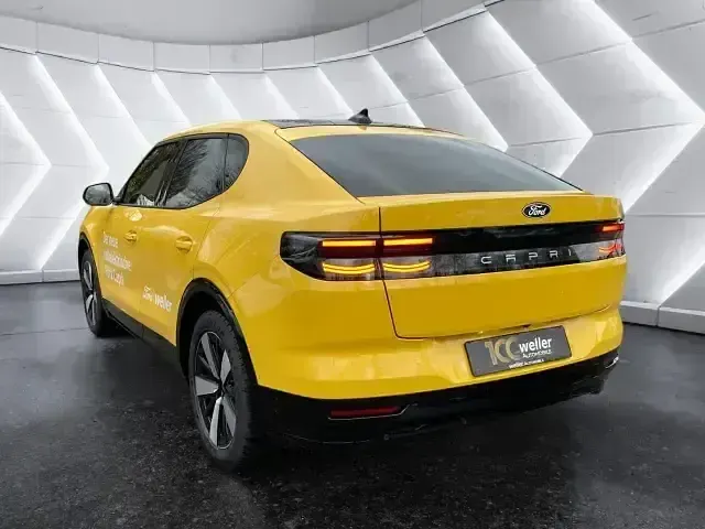 Używany Ford Capri Extended Range 210 kW (286 KM) 2024 Żółty SUV