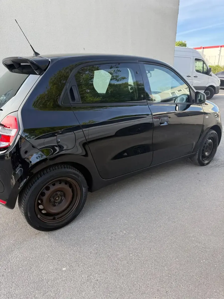 Gebraucht Renault Twingo 70 PS (51 kW) 2018 Schwarz Kleinwagen