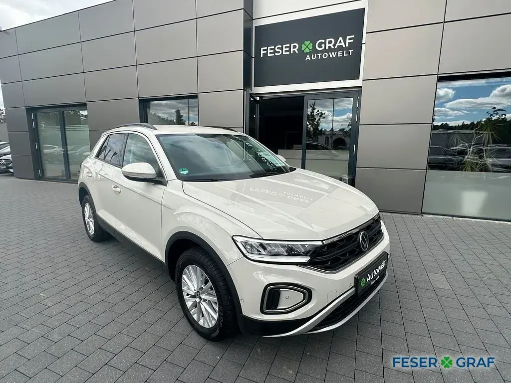 Gebraucht VW T-Roc Life 150 PS (110 kW) 2023 Ascotgrau SUV