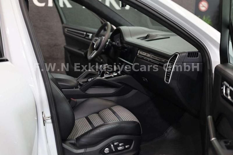 Gebraucht Porsche Cayenne 441 PS (324 kW) 2020 Weiß SUV