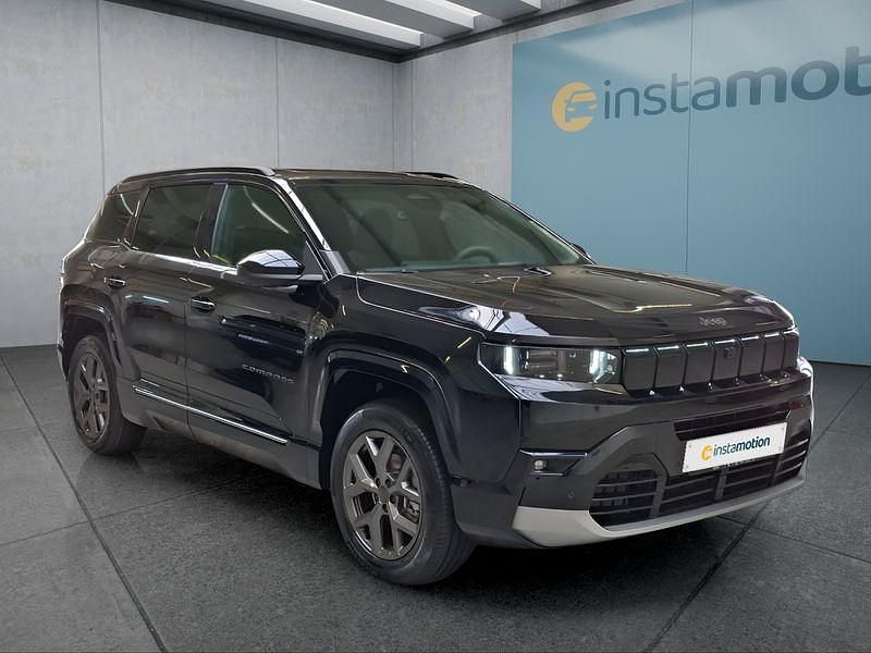Neu Jeep Compass 144 PS (105 kW) 2026 Schwarz SUV