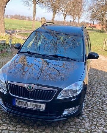 Gebraucht Skoda Roomster Elegance 86 PS (63 kW) 2012 Schwarz Van / Kleinbus