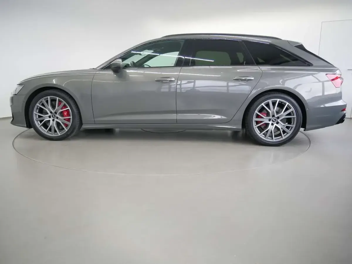 Gebraucht Audi S6 Ambiente 344 PS (253 kW) 2023 Chronosgrau metallic Kombi