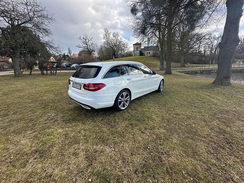 Gebraucht Mercedes C250 Avantgarde 204 PS (150 kW) 2017 Kombi