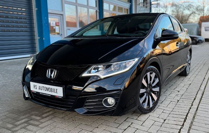 Schwarz Gebraucht 2015 Honda Civic Elegance Limousine | 11.890 € (Fairer Preis) - Bild 1/4