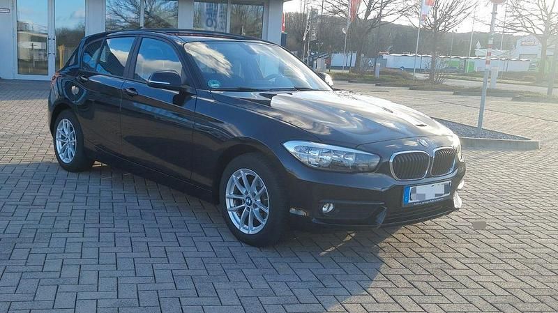 Schwarz Gebraucht 2016 BMW 116 Kleinwagen | 12.400 € (Fairer Preis) - Bild 1/4