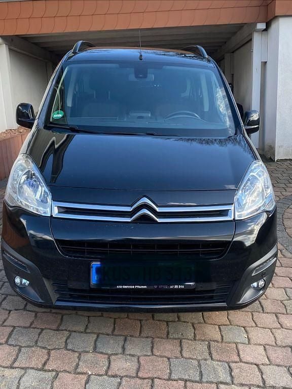 Gebraucht Citroën Berlingo PureTech 110 PS (80 kW) 2018 Schwarz Van / Kleinbus