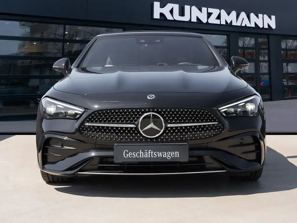 Gebraucht Mercedes CLE300 AMG 258 PS (189 kW) 2026 Obsidianschwarz metallic Cabrio