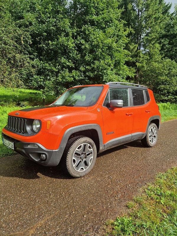 Orange Gebraucht 2015 Jeep Renegade Trailhawk SUV | 11.500 € (Guter Preis) - Bild 1/4