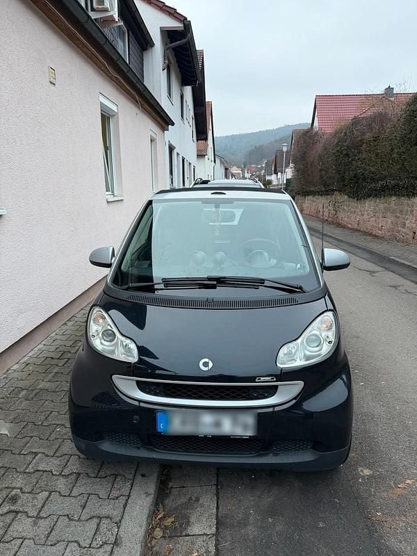 Schwarz Gebraucht 2009 Smart ForTwo Cabrio Cabrio | 3.550 € (Fairer Preis) - Bild 1/4