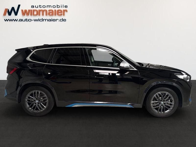 Gebraucht BMW iX1 xLine 230 kW (313 PS) 2024 Schwarz SUV