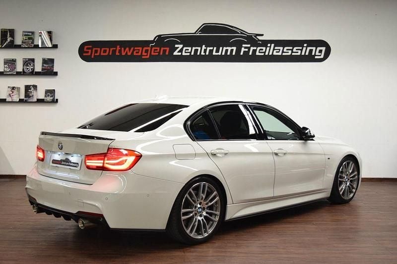 Gebraucht BMW 320 M Performance 190 PS (139 kW) 2016 Weiß Limousine