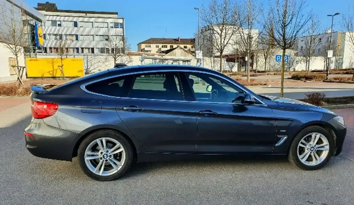 Gebraucht BMW 320 Luxury Line 184 PS (135 kW) 2018 Grau Limousine