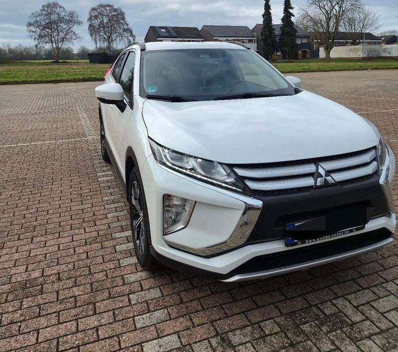 Gebraucht Mitsubishi Eclipse Cross 163 PS (119 kW) 2019 Weiß SUV