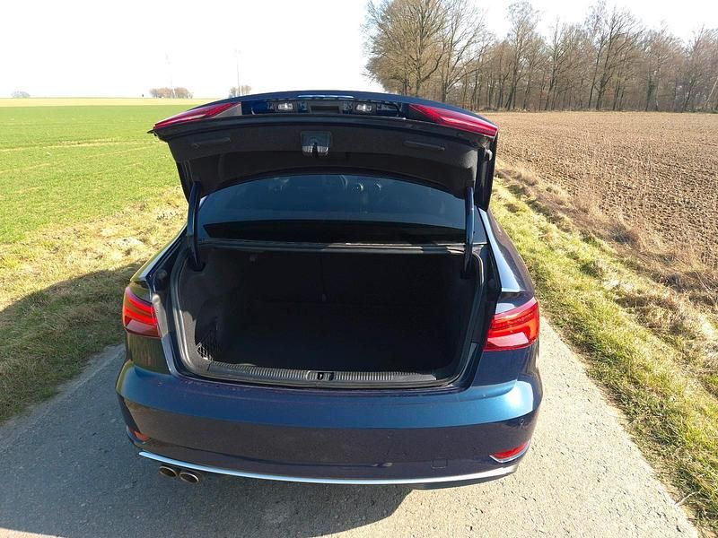 Gebraucht Audi A3 S-Line 184 PS (135 kW) 2017 Blau Limousine