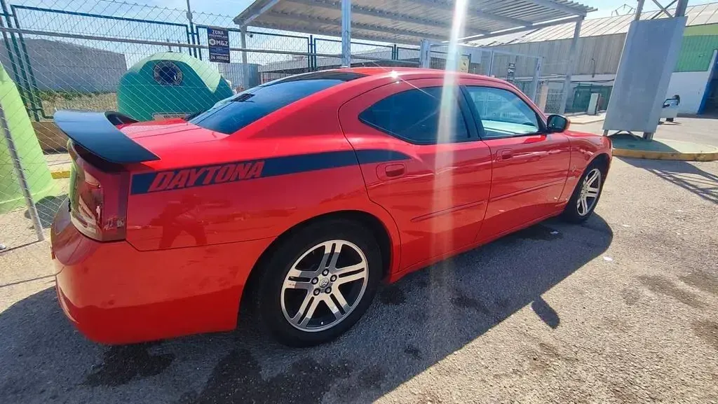 Gebraucht Dodge Charger 370 PS (272 kW) 2007 Rot Limousine