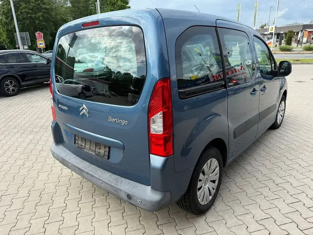 Gebraucht Citroën Berlingo 98 PS (72 kW) 2011 Blau Van / Kleinbus