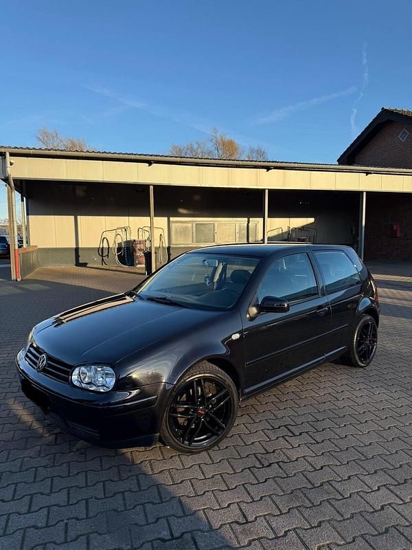 Gebraucht VW Golf 116 PS (85 kW) 2000 Schwarz Coupé