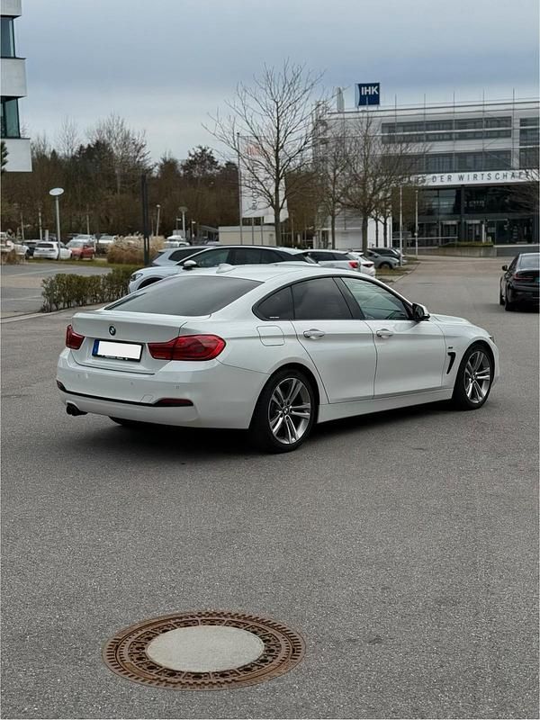 Gebraucht BMW 420 Sport Line 184 PS (135 kW) 2018 Weiß Coupé