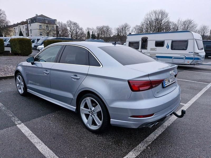 Gebraucht Audi A3 Design 150 PS (110 kW) 2019 Silber Limousine