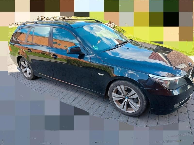 Gebraucht BMW 530 235 PS (172 kW) 2010 Schwarz Kombi