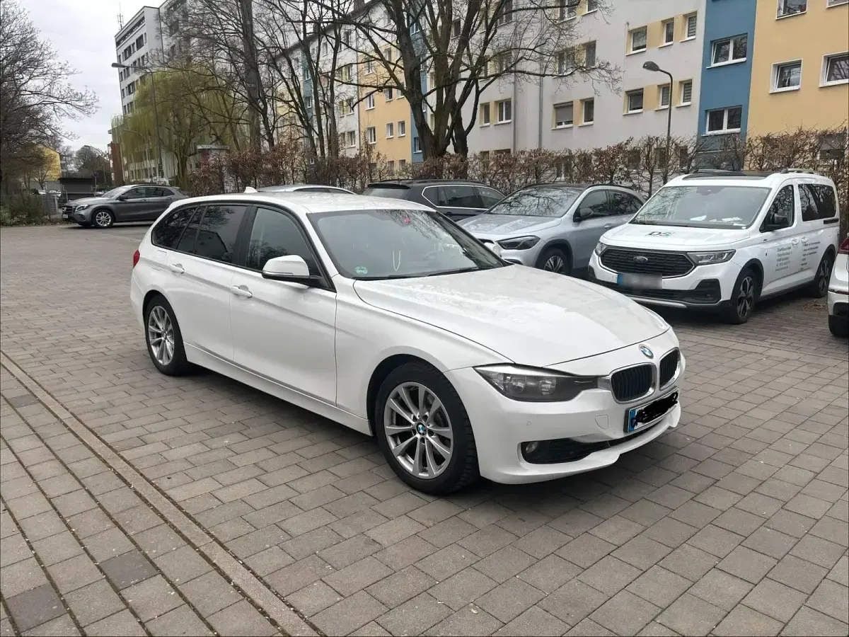 Gebraucht BMW 325 218 PS (160 kW) 2014 Silber Kombi