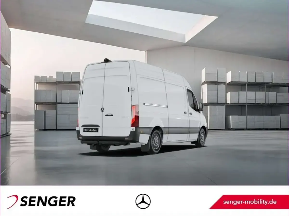 Gebraucht Mercedes Sprinter 170 PS (125 kW) 2025 Arktikweiß Van