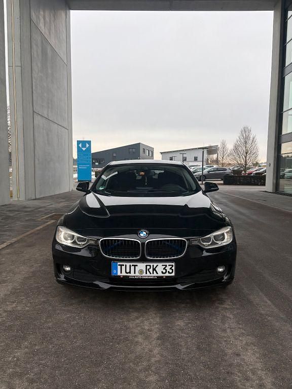 Gebraucht BMW 320 Performance 184 PS (135 kW) 2014 Schwarz Kombi