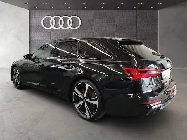 Gebraucht Audi S6 Ambiente 344 PS (253 kW) 2024 Mythosschwarz metallic Kombi