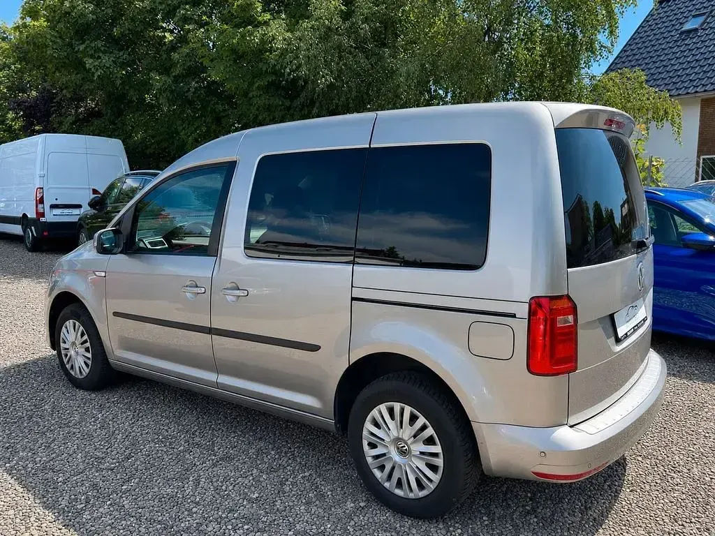 Gebraucht VW Caddy Trendline 102 PS (75 kW) 2020 Beige Van / Kleinbus